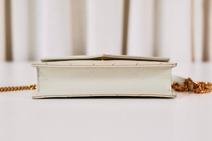 Saint Laurent Cassandre Envelope Wallet On Chain Créme