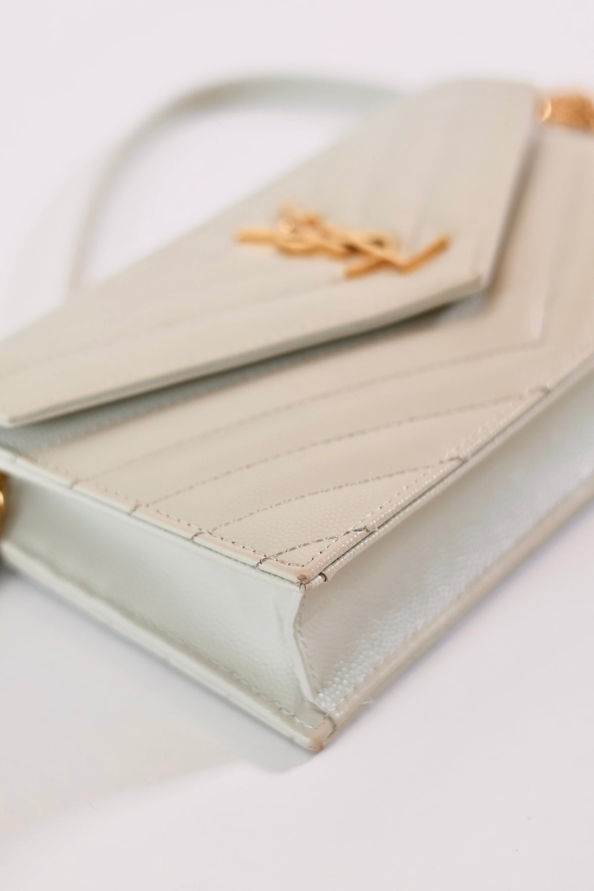 Saint Laurent Cassandre Envelope Wallet On Chain Créme