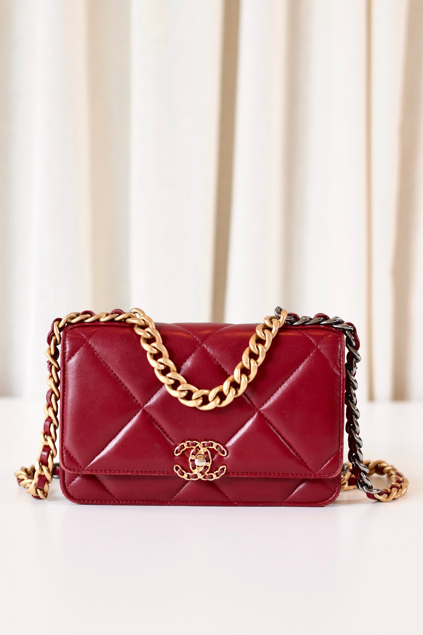 Chanel 19 Wallet On Chain Burgundy