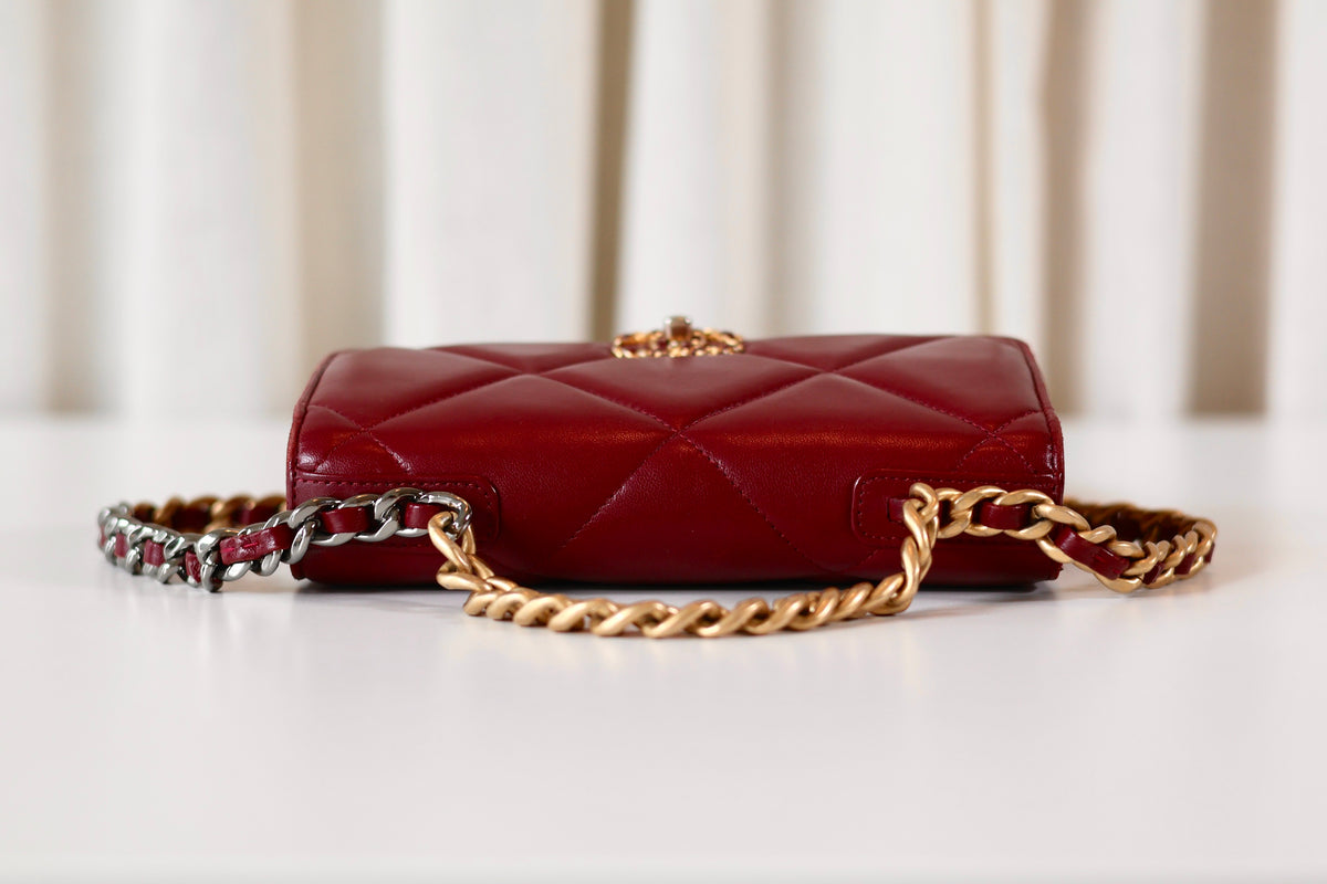 Chanel 19 Wallet On Chain Burgundy
