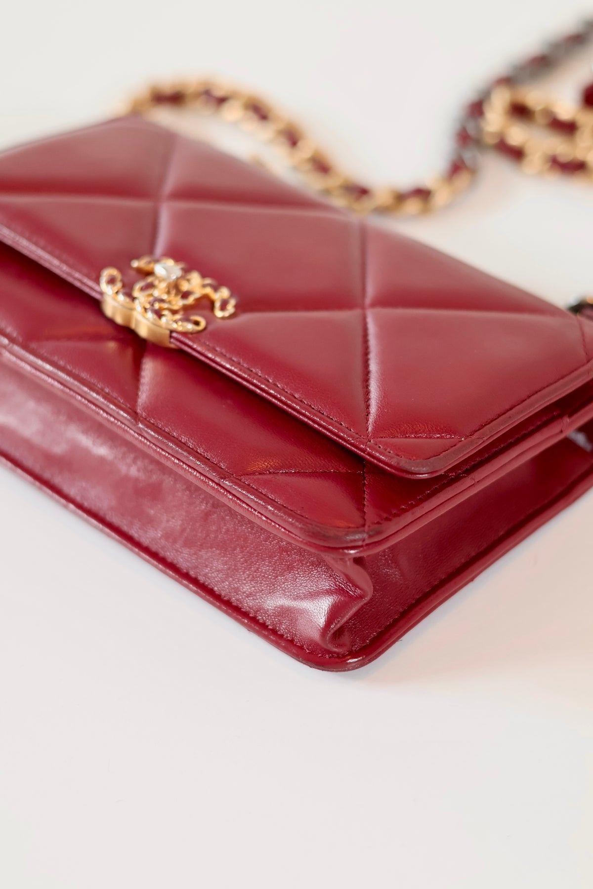 Chanel 19 Wallet On Chain Burgundy