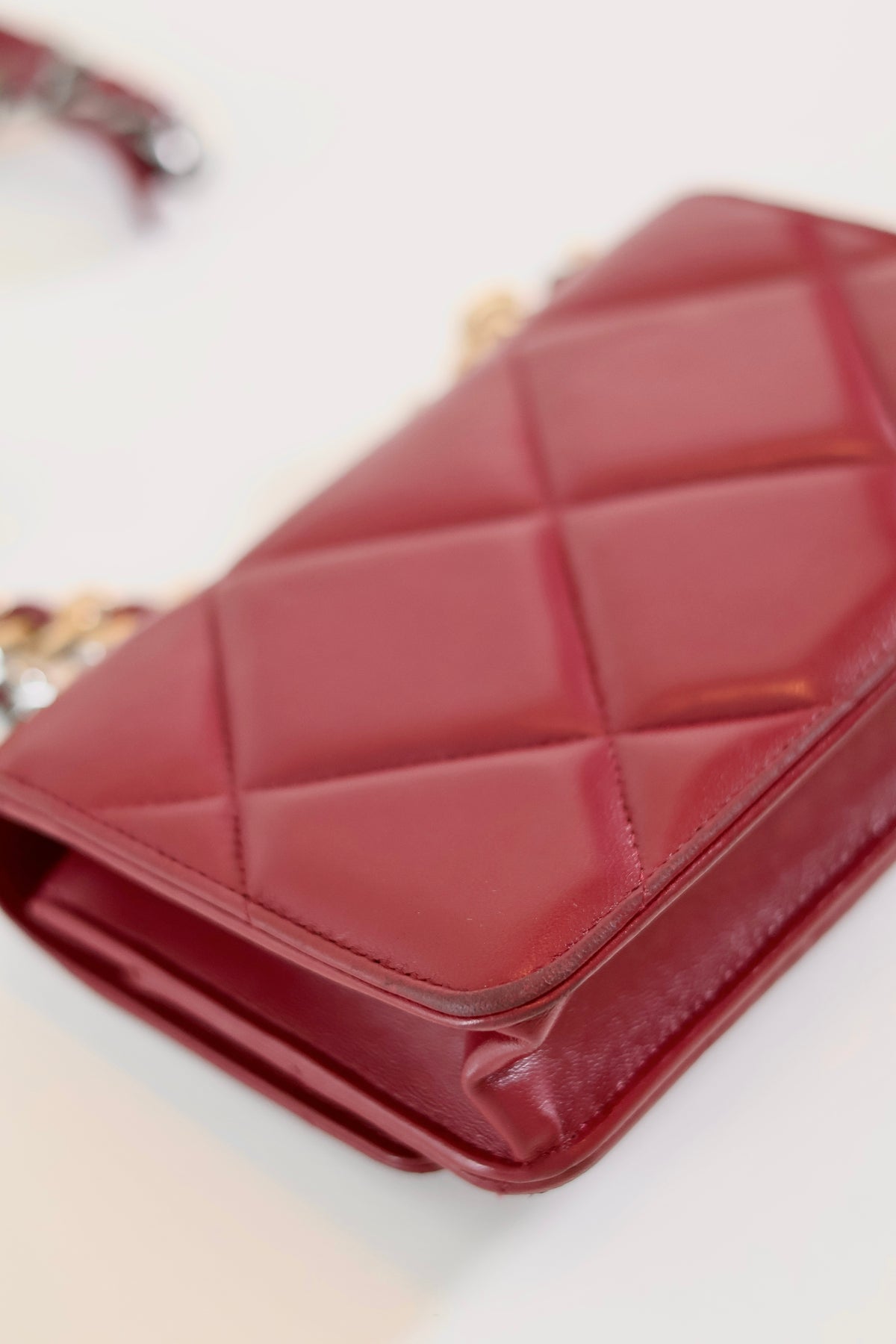 Chanel 19 Wallet On Chain Burgundy