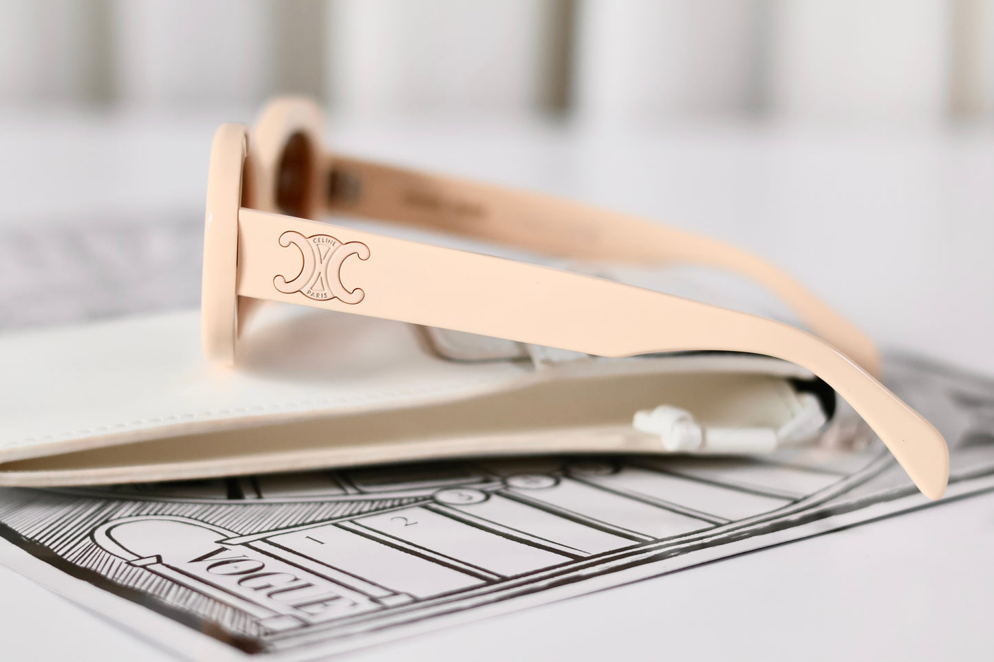 Celine Triomphe Sunglasses Créme