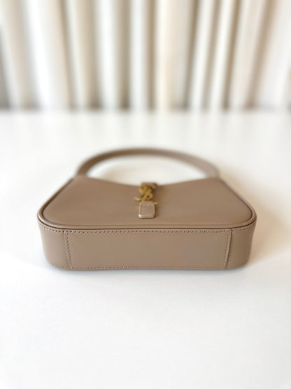 Saint Laurent mini hobo beige