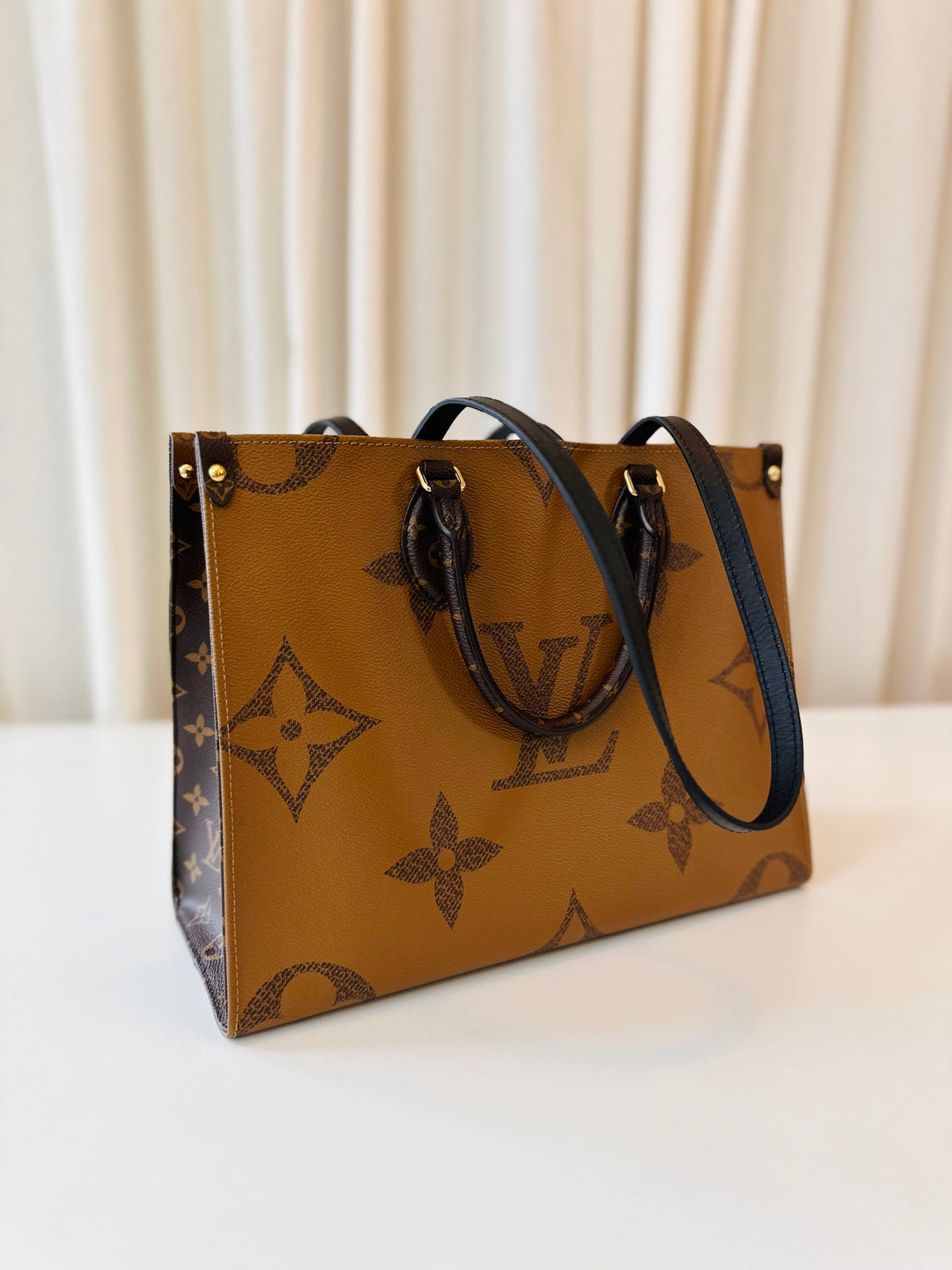 Louis Vuitton On The Go MM