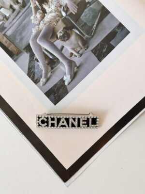 Chanel "CHANEL" brooch