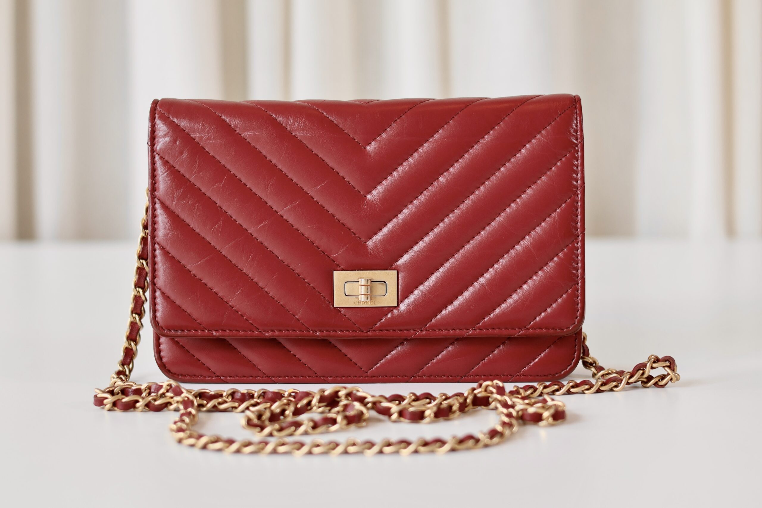 Chanel Reissue wallet on chain - Image 3