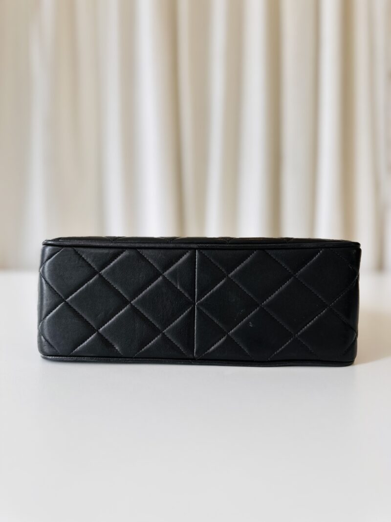 Chanel large single flap bag - Image 5