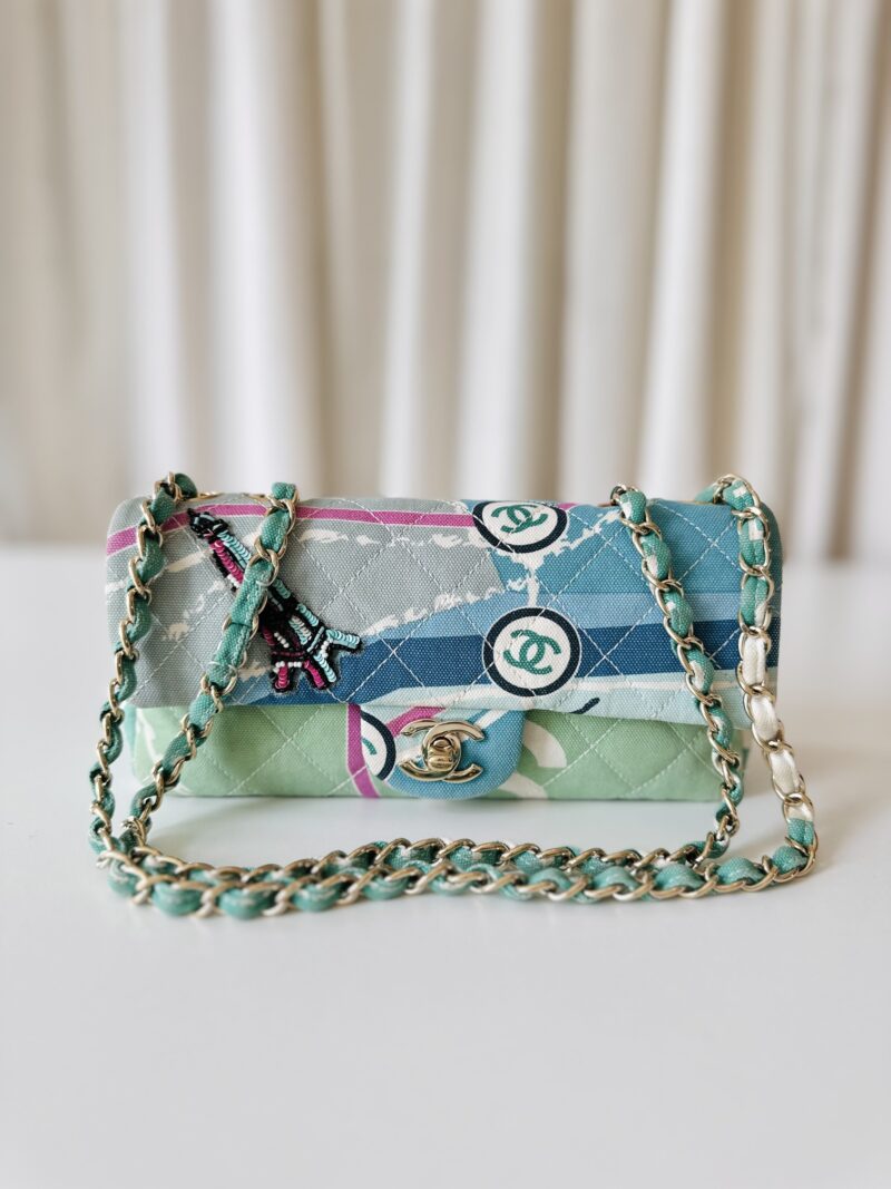 Rare Chanel Eiffel Tower single flap bag - Image 4