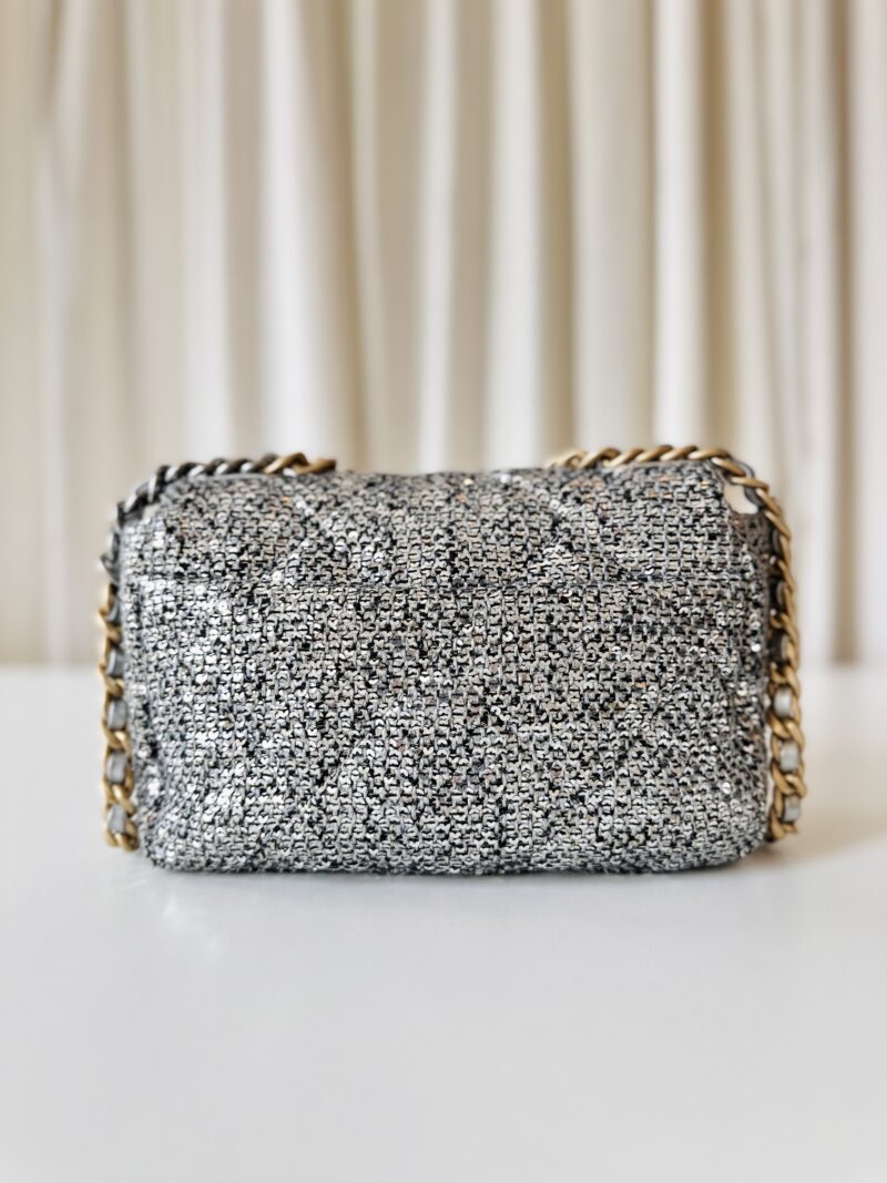 Chanel 19 silver sequin - Image 3