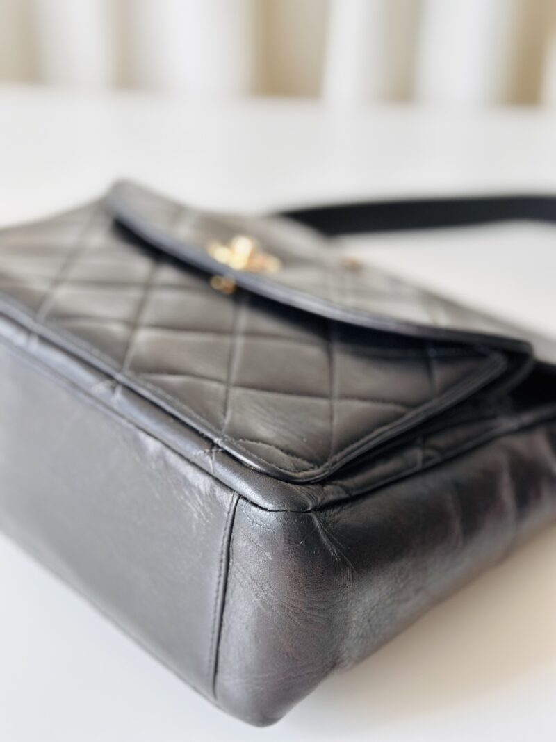 Chanel vintage shoulder bag - Image 8