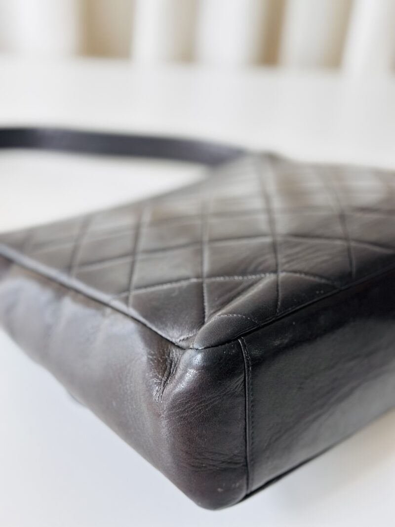 Chanel vintage shoulder bag - Image 9