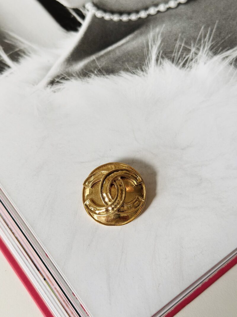Chanel vintage brooch