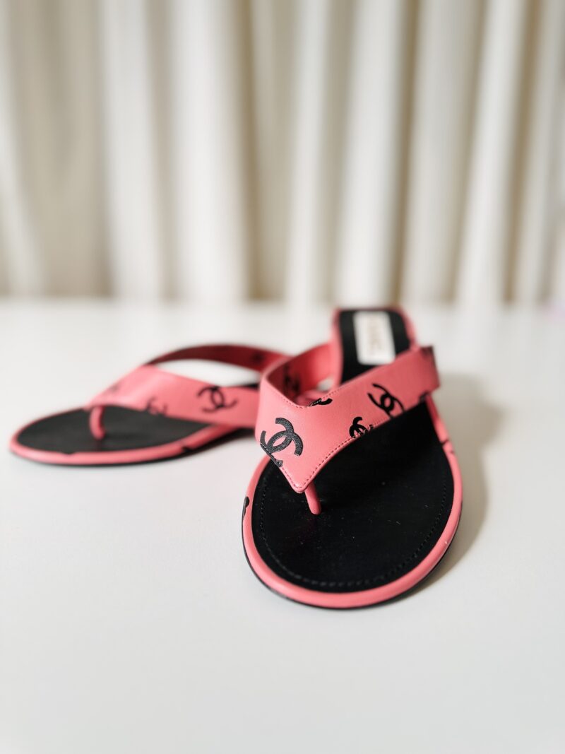 Chanel pink sandals
