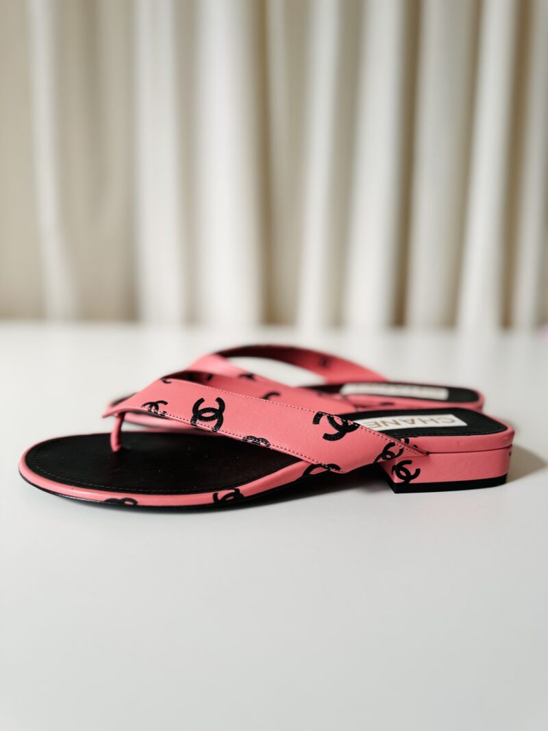 Chanel pink sandals - Image 2