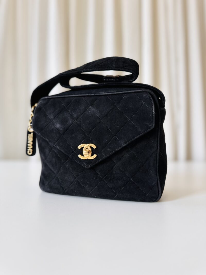 Chanel suede shoulder bag - Image 2