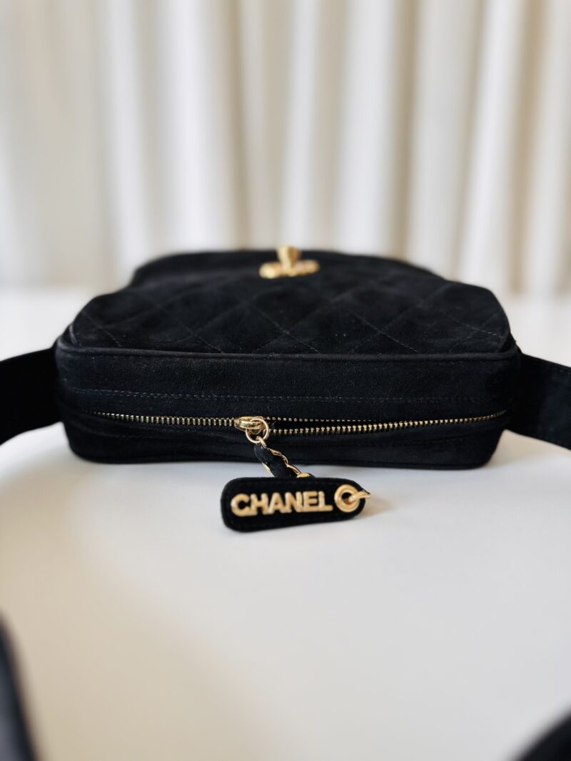 Chanel suede shoulder bag - Image 5