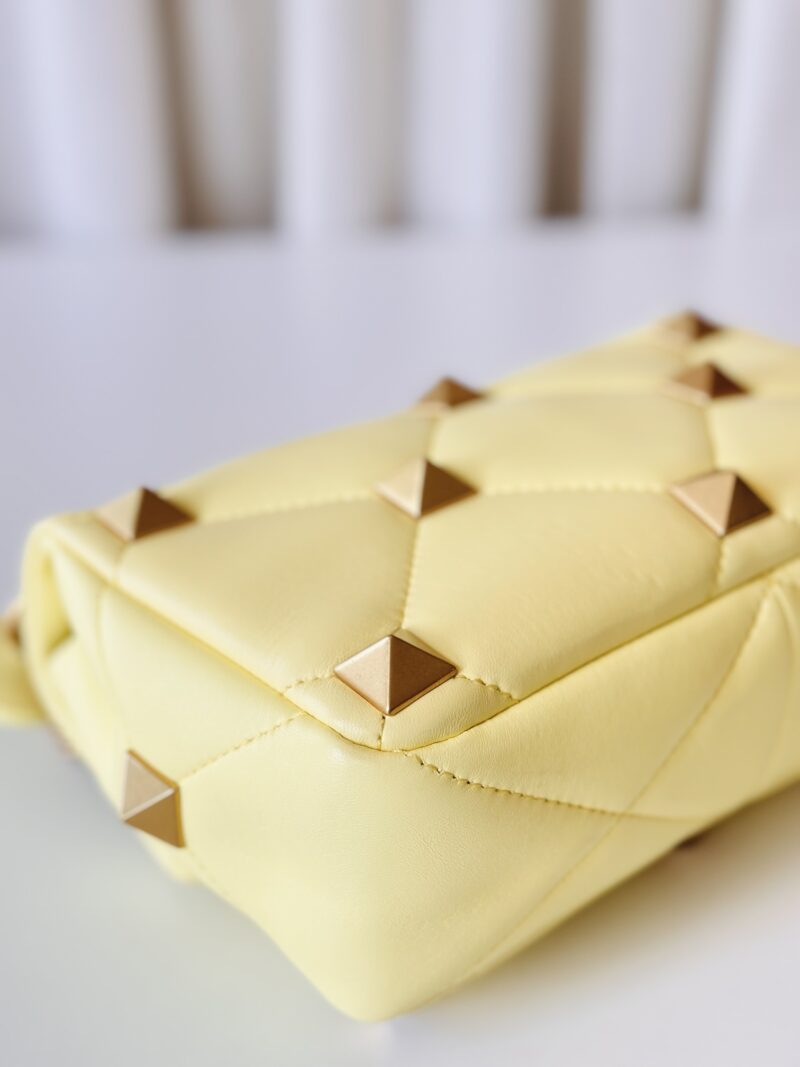 Valentino yellow Stud Roman bag - Image 7
