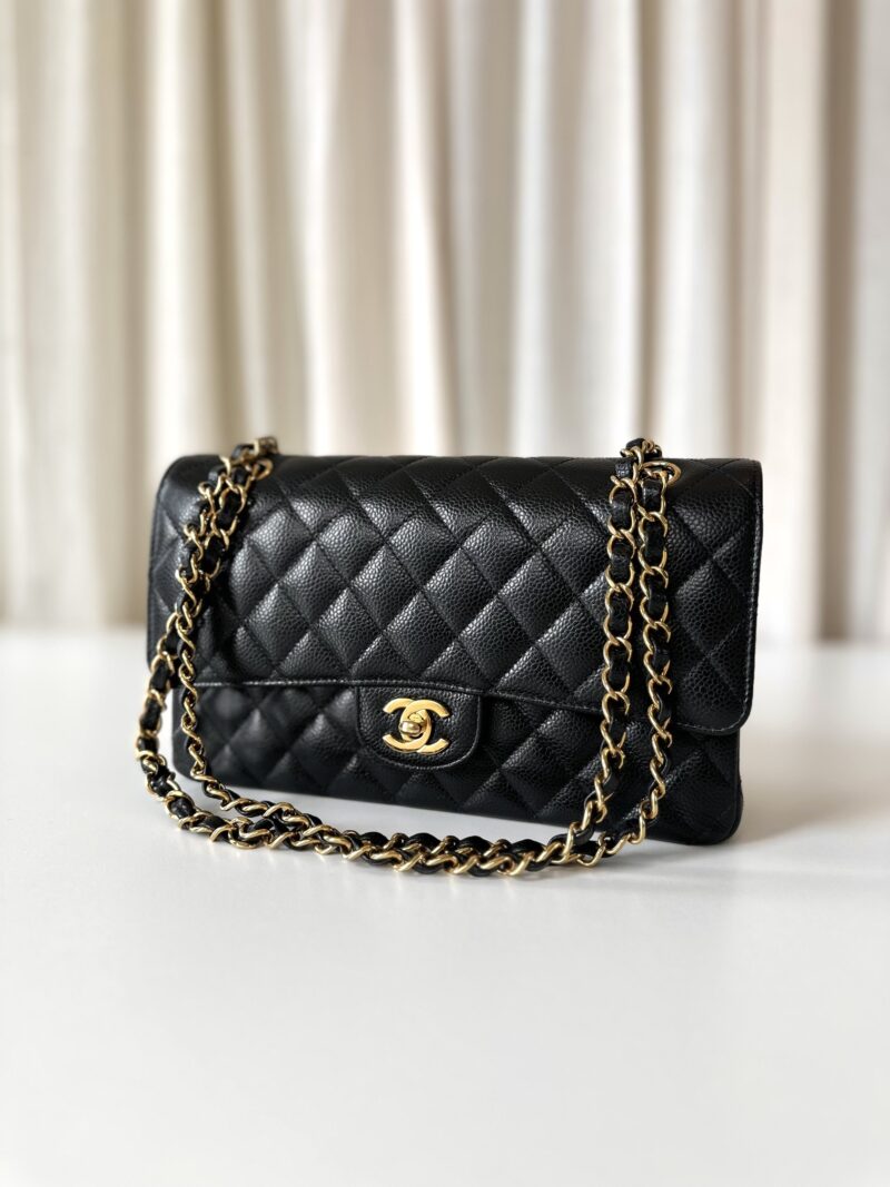 Chanel classic medium double flap bag - Image 3