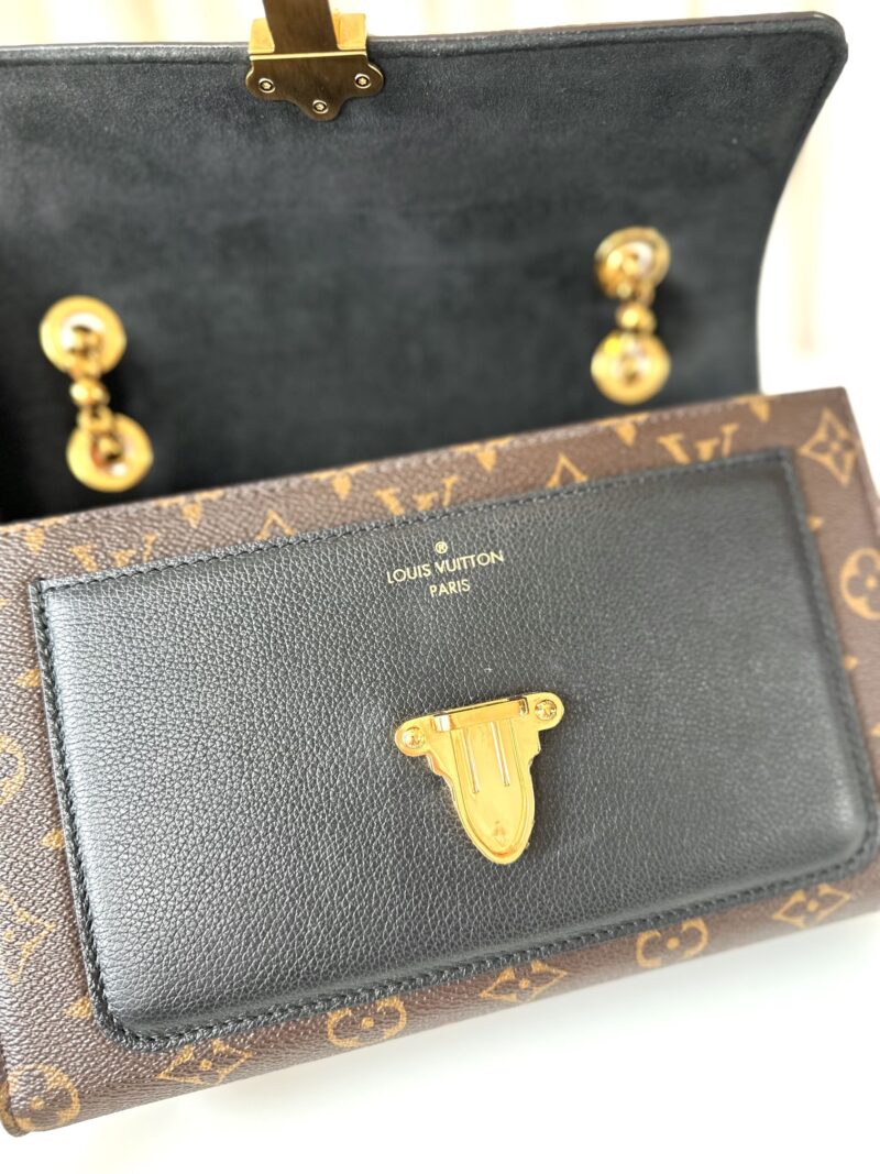 Louis Vuitton Victoire - Image 11
