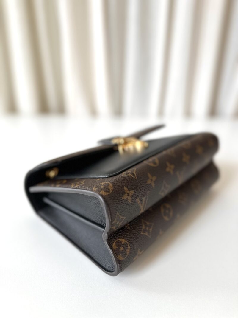 Louis Vuitton Victoire - Image 7