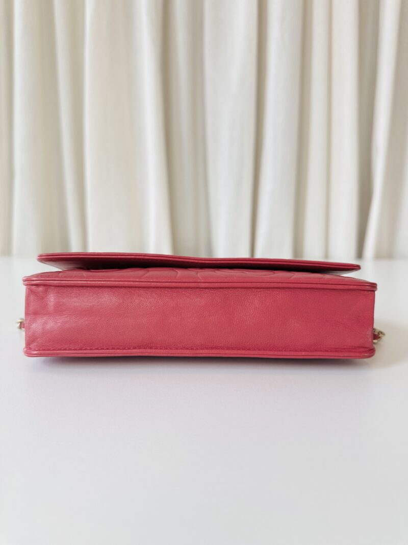 Chanel camellia wallet on chain - Image 6