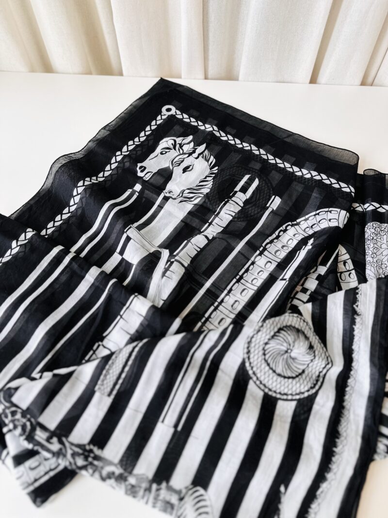 Hermes scarf - Image 2