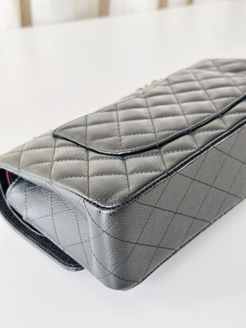 Chanel classic medium double flap bag - Image 8