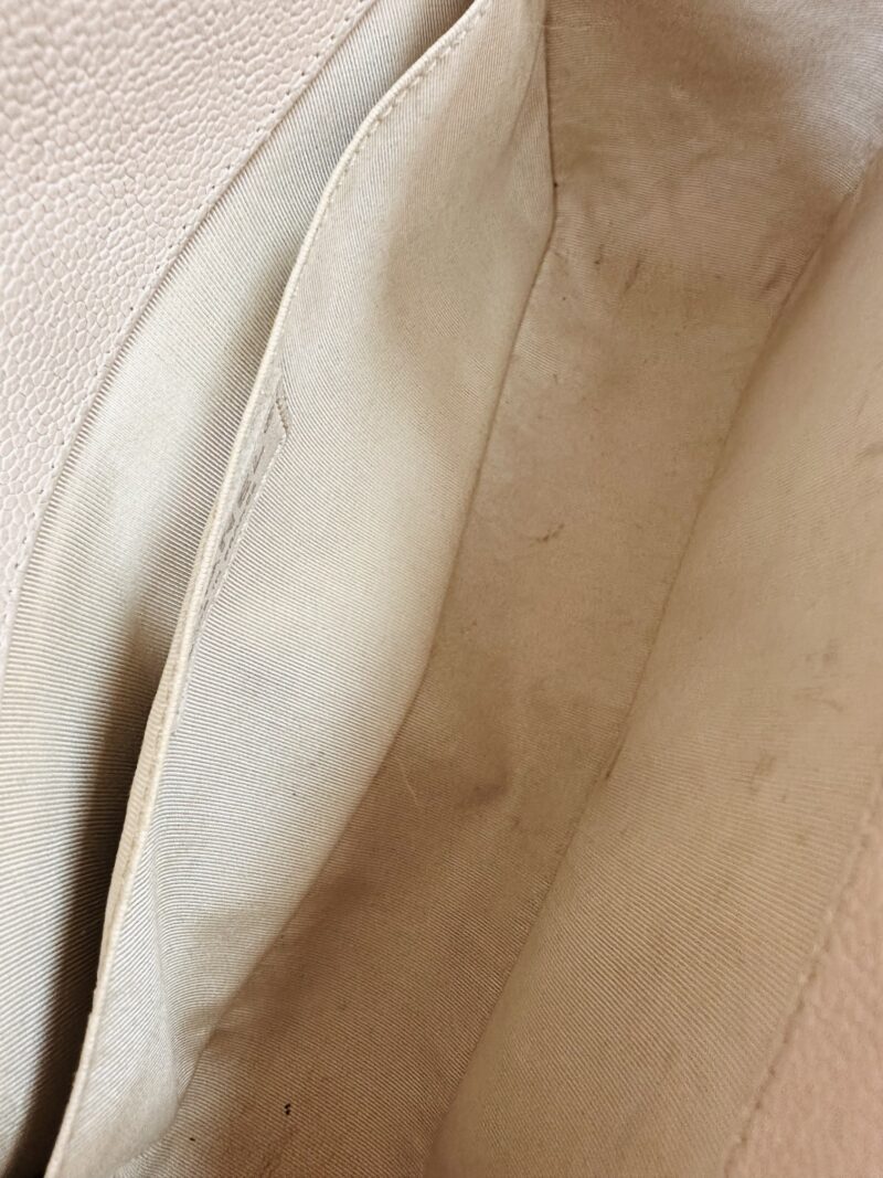 Chanel boy bag medium - Image 12