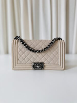 Chanel boy bag medium