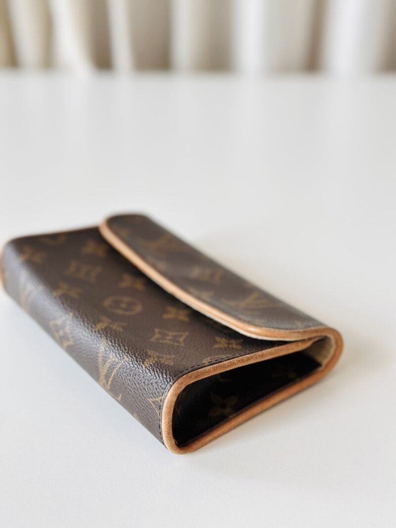 Louis Vuitton Florentine - Image 7