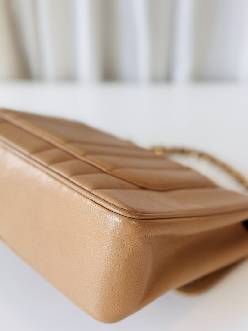 Chanel vintage jumbo beige - Image 9