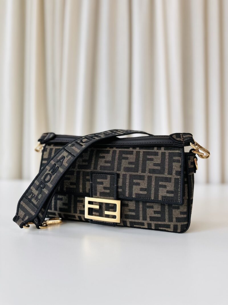 Fendi Baquette - Image 3