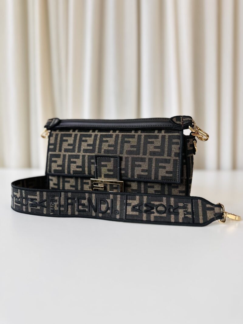 Fendi Baquette - Image 4