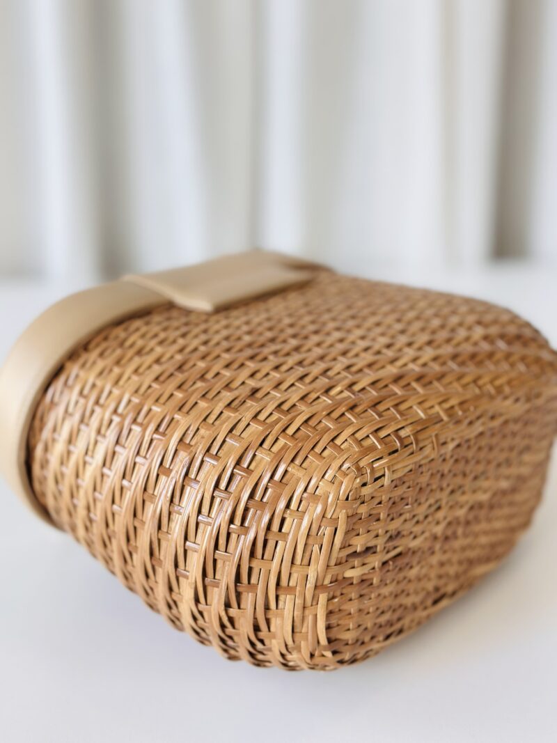Rare Chanel wicker bag - Image 8