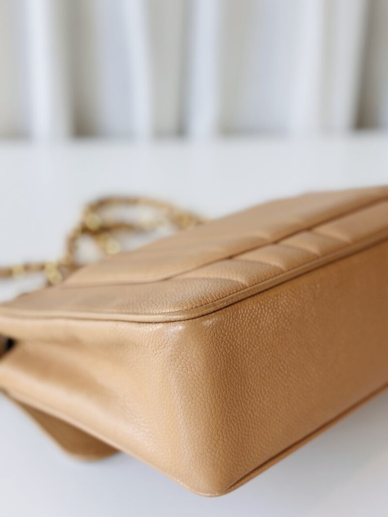 Chanel vintage jumbo beige - Image 8