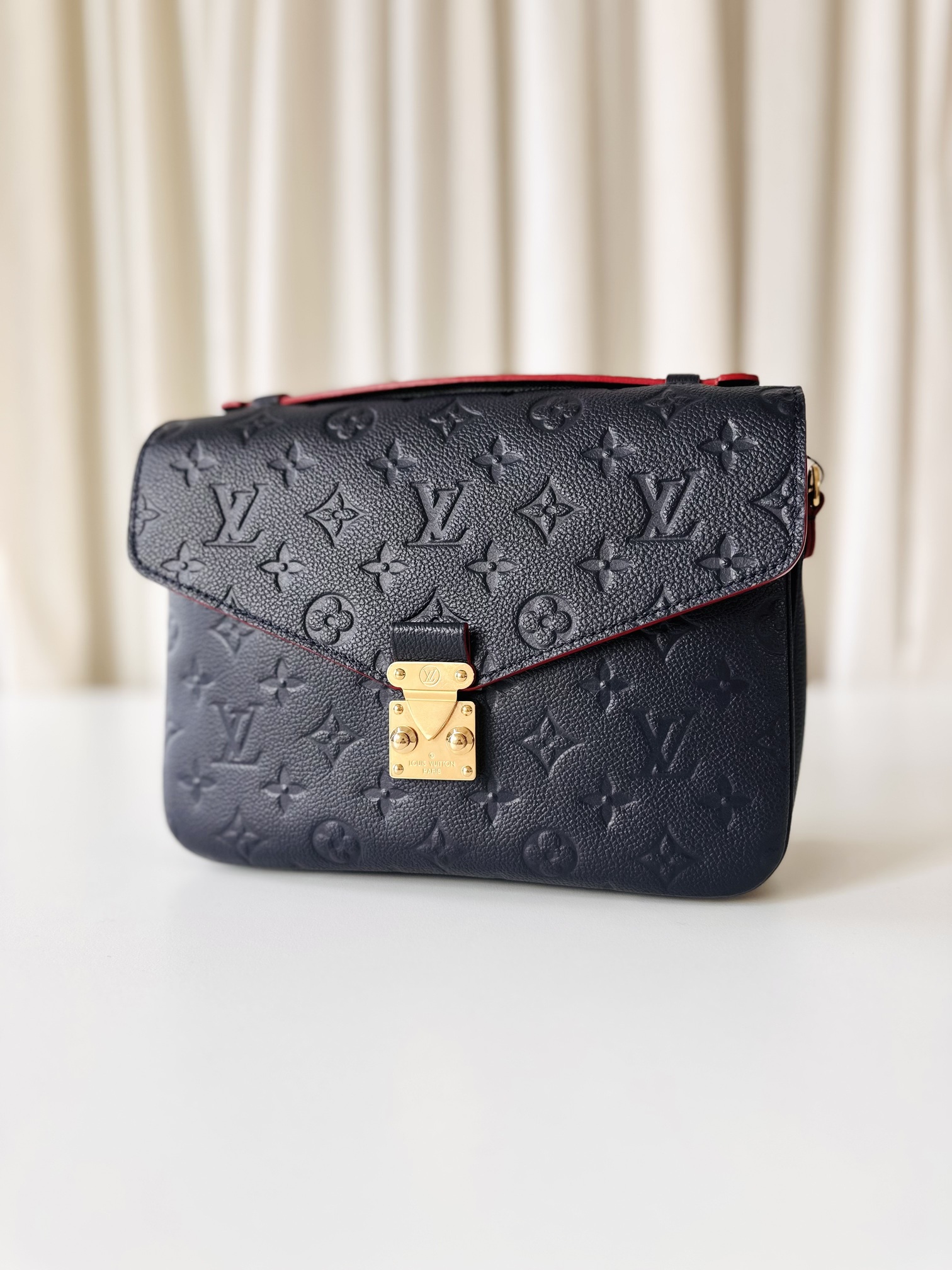 Louis Vuitton Pochette metis - Image 2