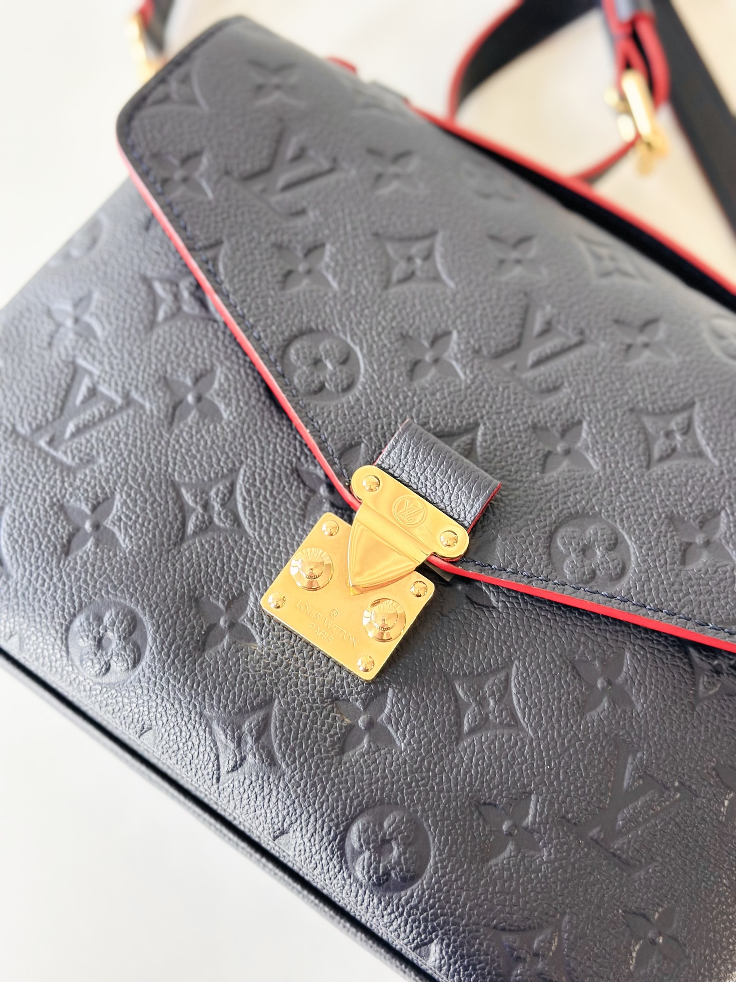 Louis Vuitton Pochette metis - Image 10