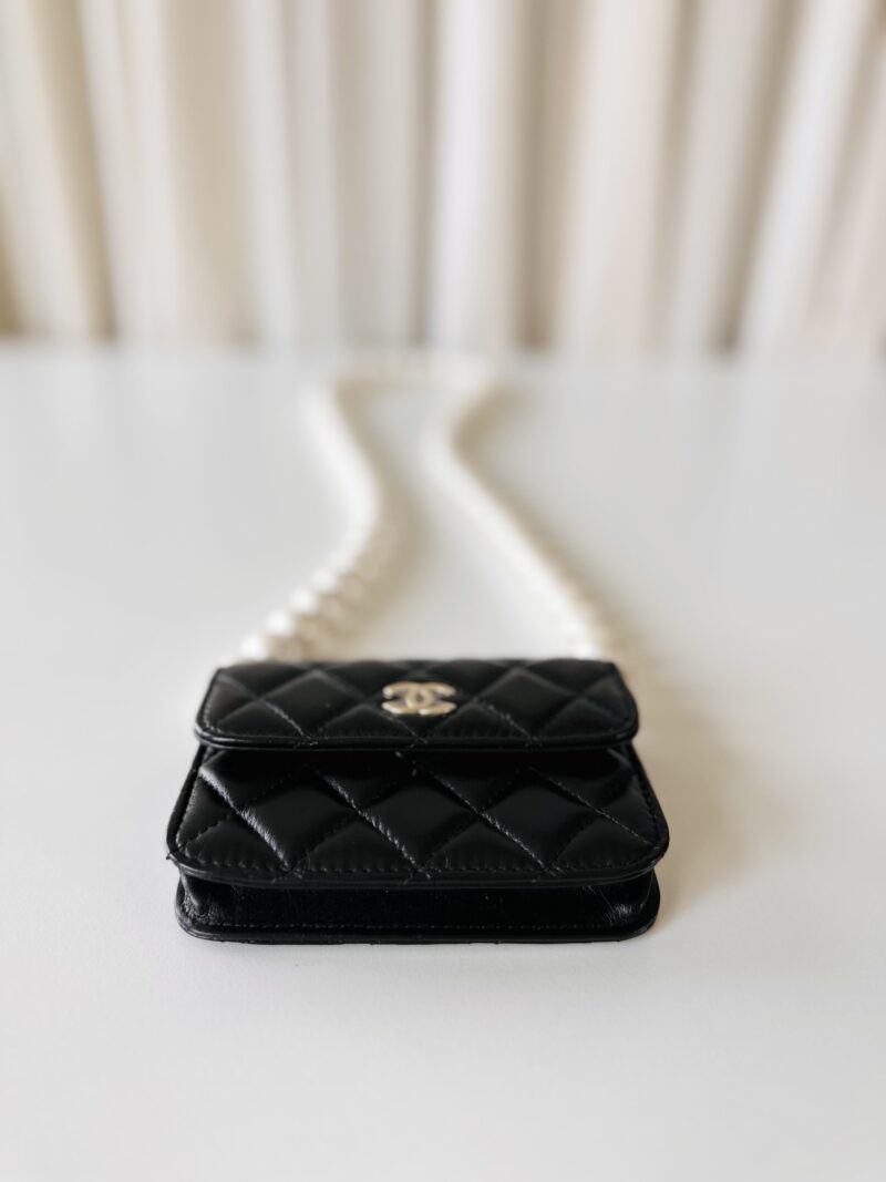 Chanel pearl wallet on chain - Image 6