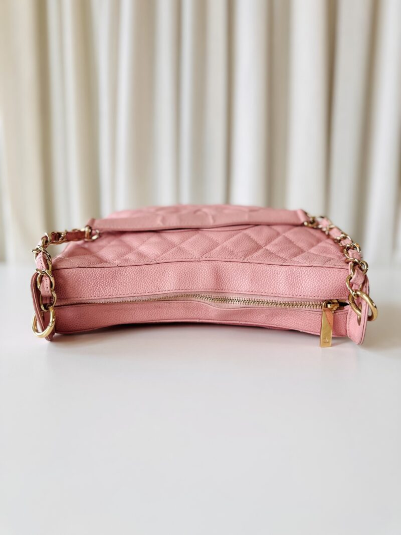 Chanel shoulder bag - Image 11