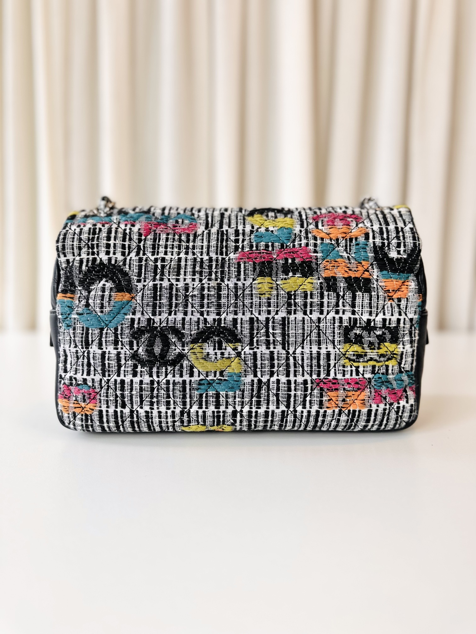 Chanel tweed single flap bag - Image 4