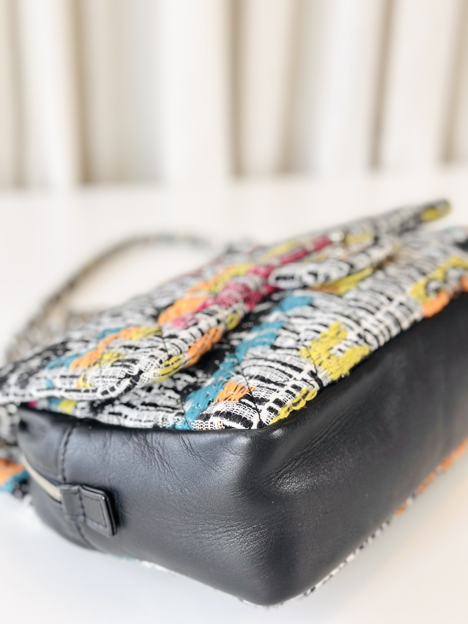 Chanel tweed single flap bag - Image 6