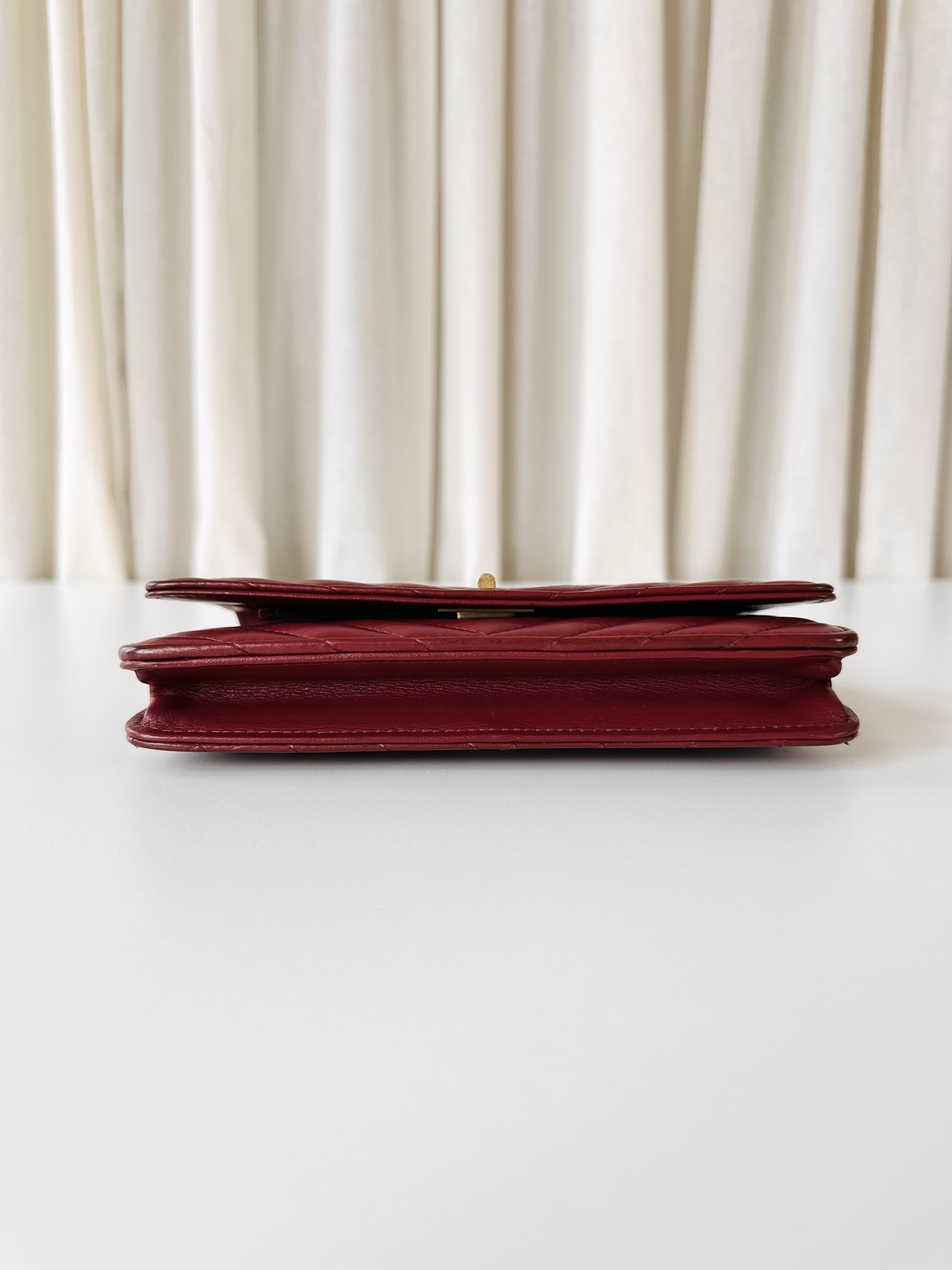 Chanel Reissue wallet on chain - Image 5