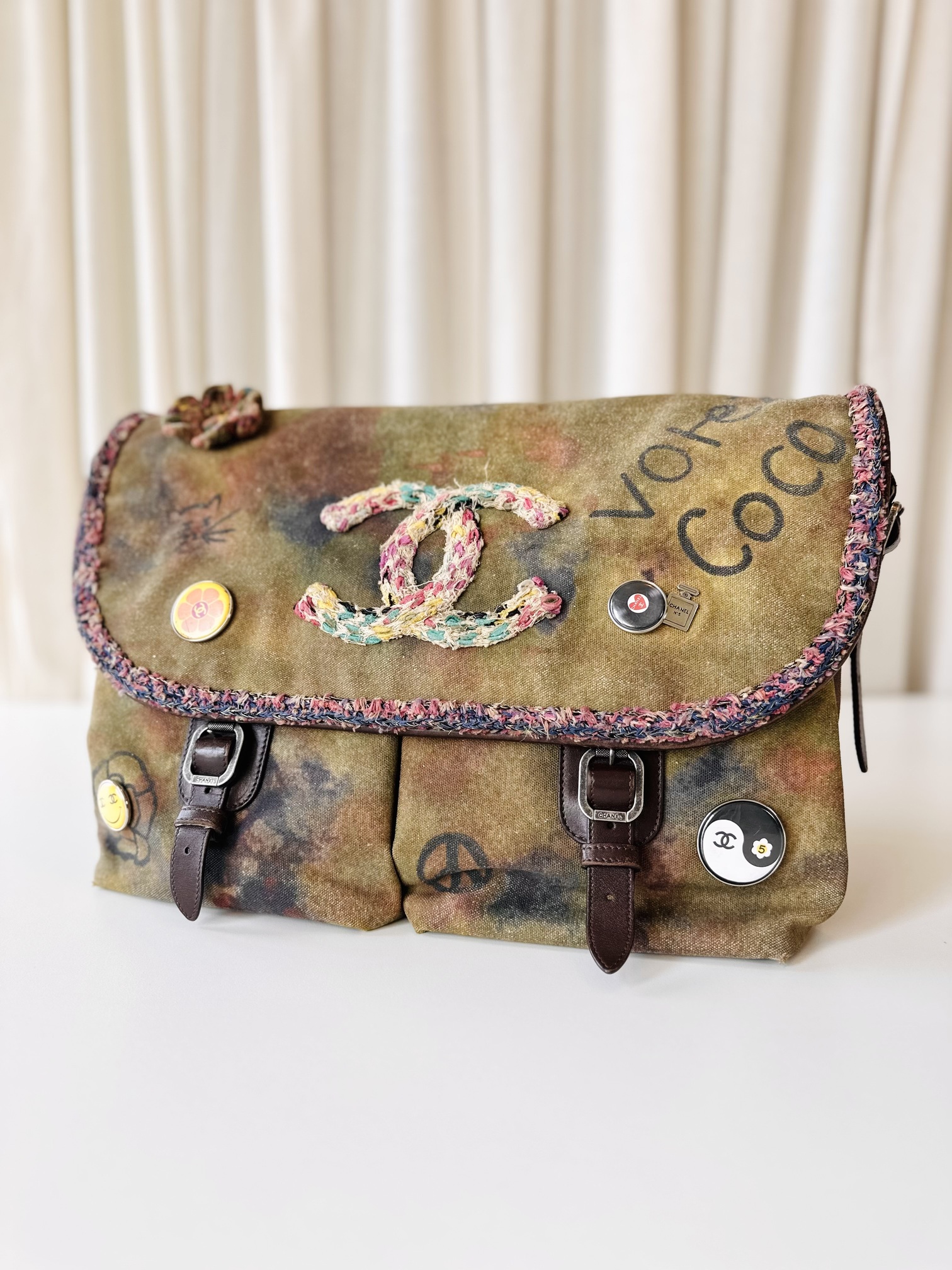 Chanel Graffiti tweed Toile On The Pavement - Image 2