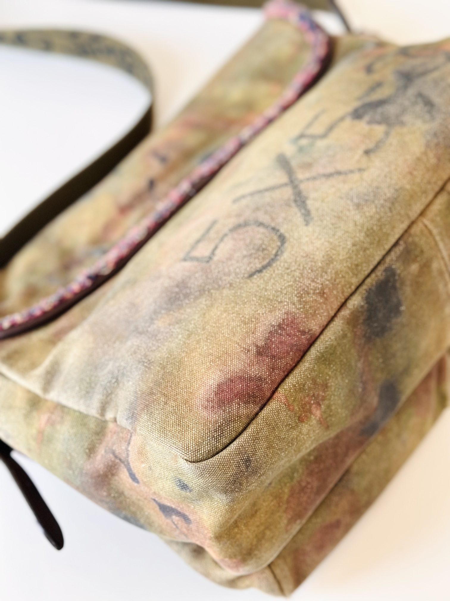 Chanel Graffiti tweed Toile On The Pavement - Image 9