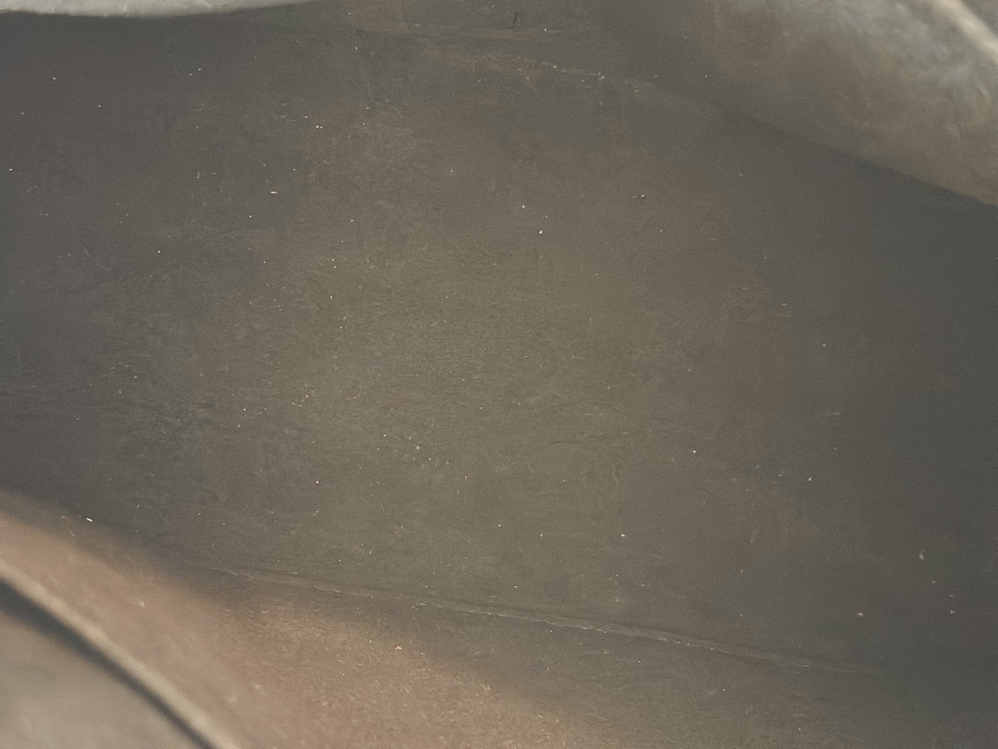 Louis Vuitton V tote - Image 9