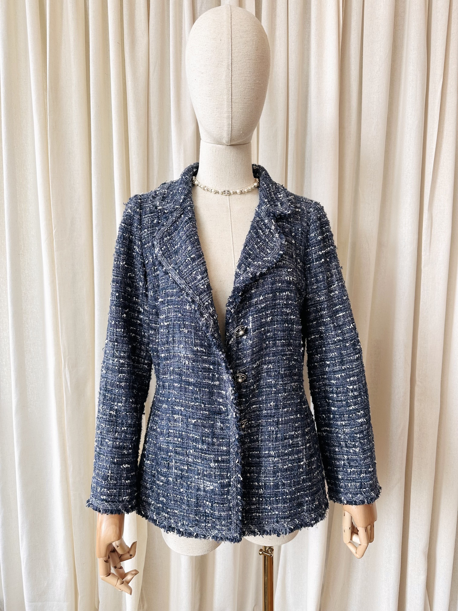 Chanel navy jacket - Image 5