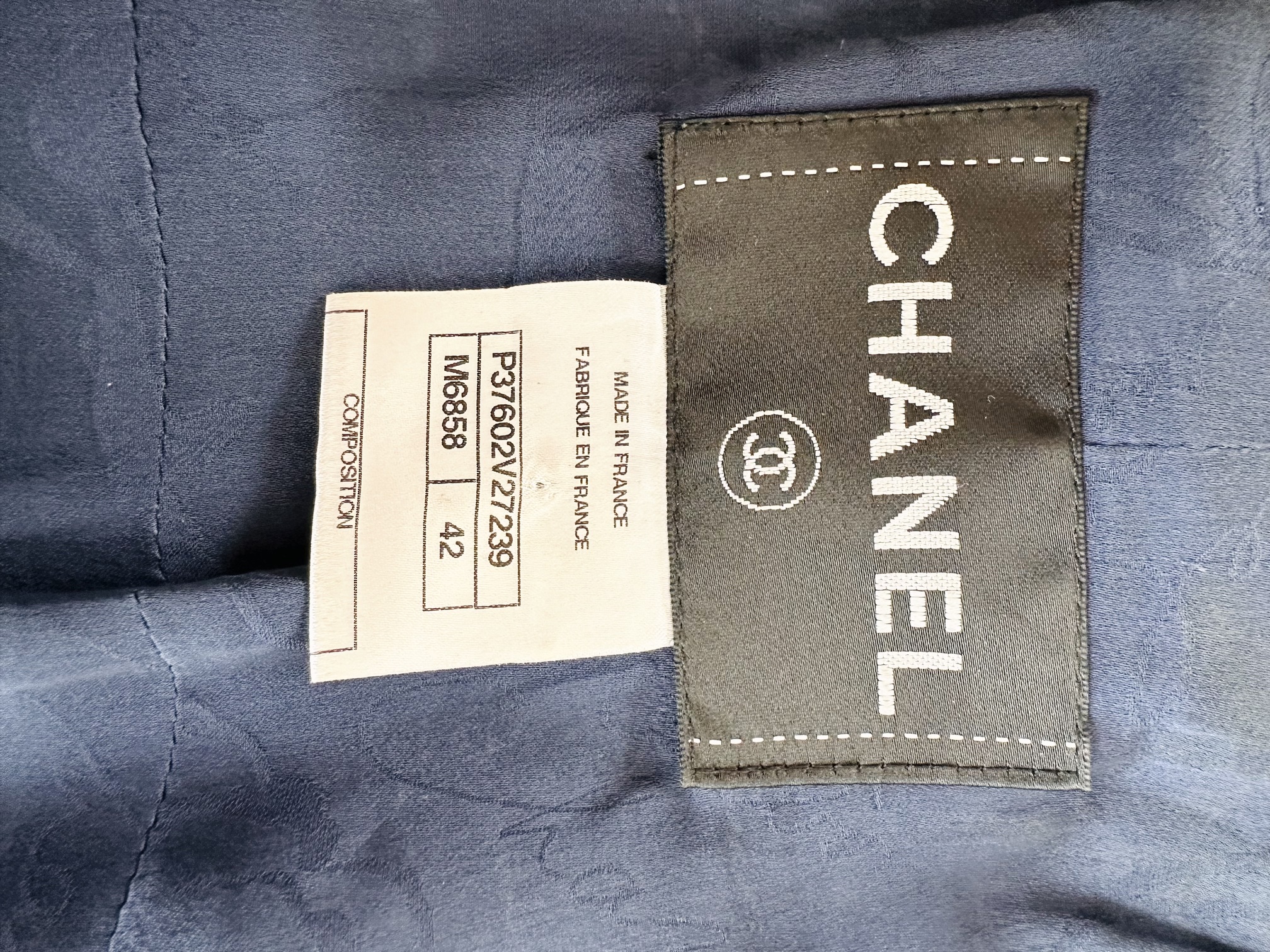 Chanel navy jacket - Image 6