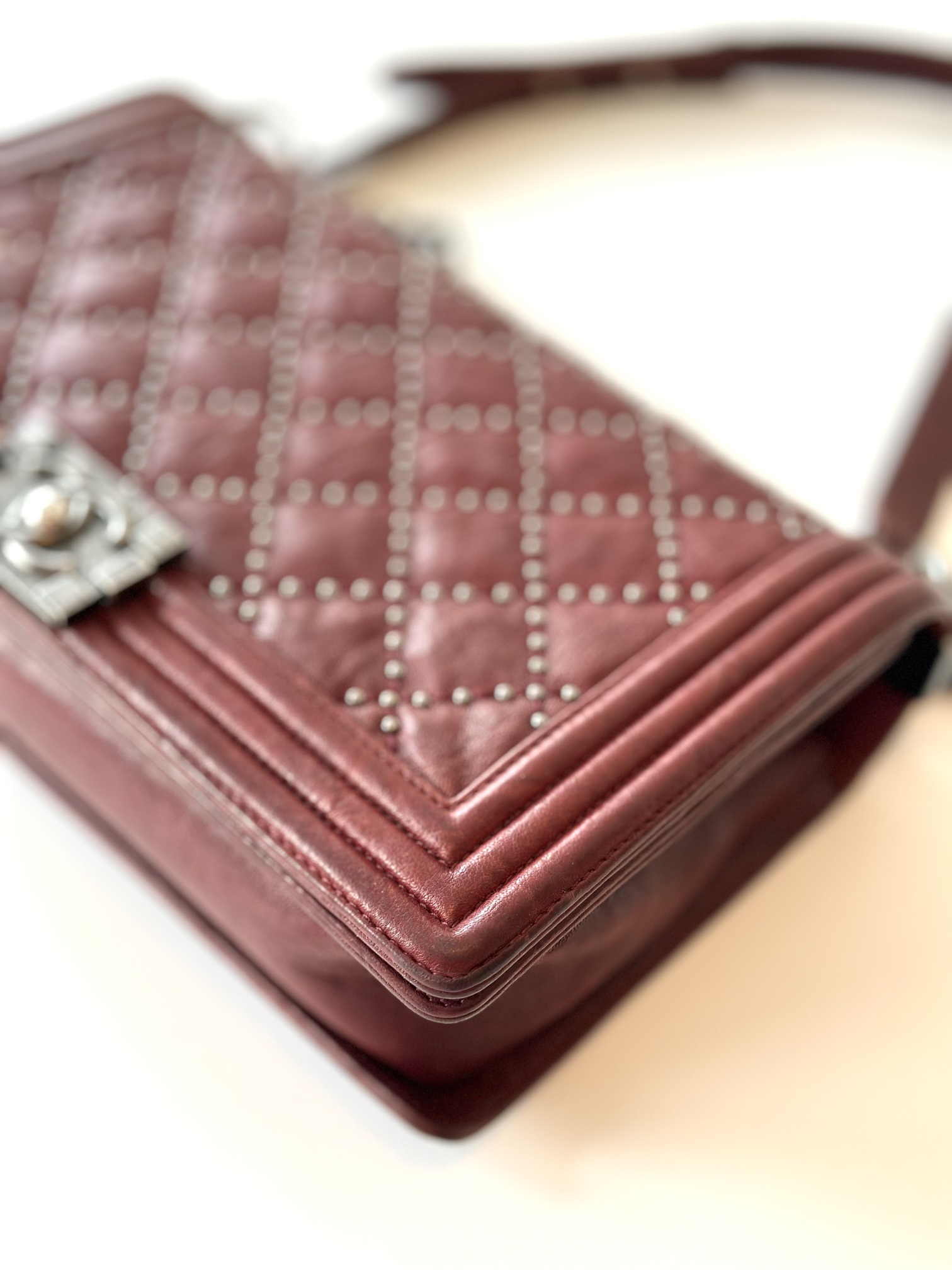 Chanel boy bag studs - Image 7