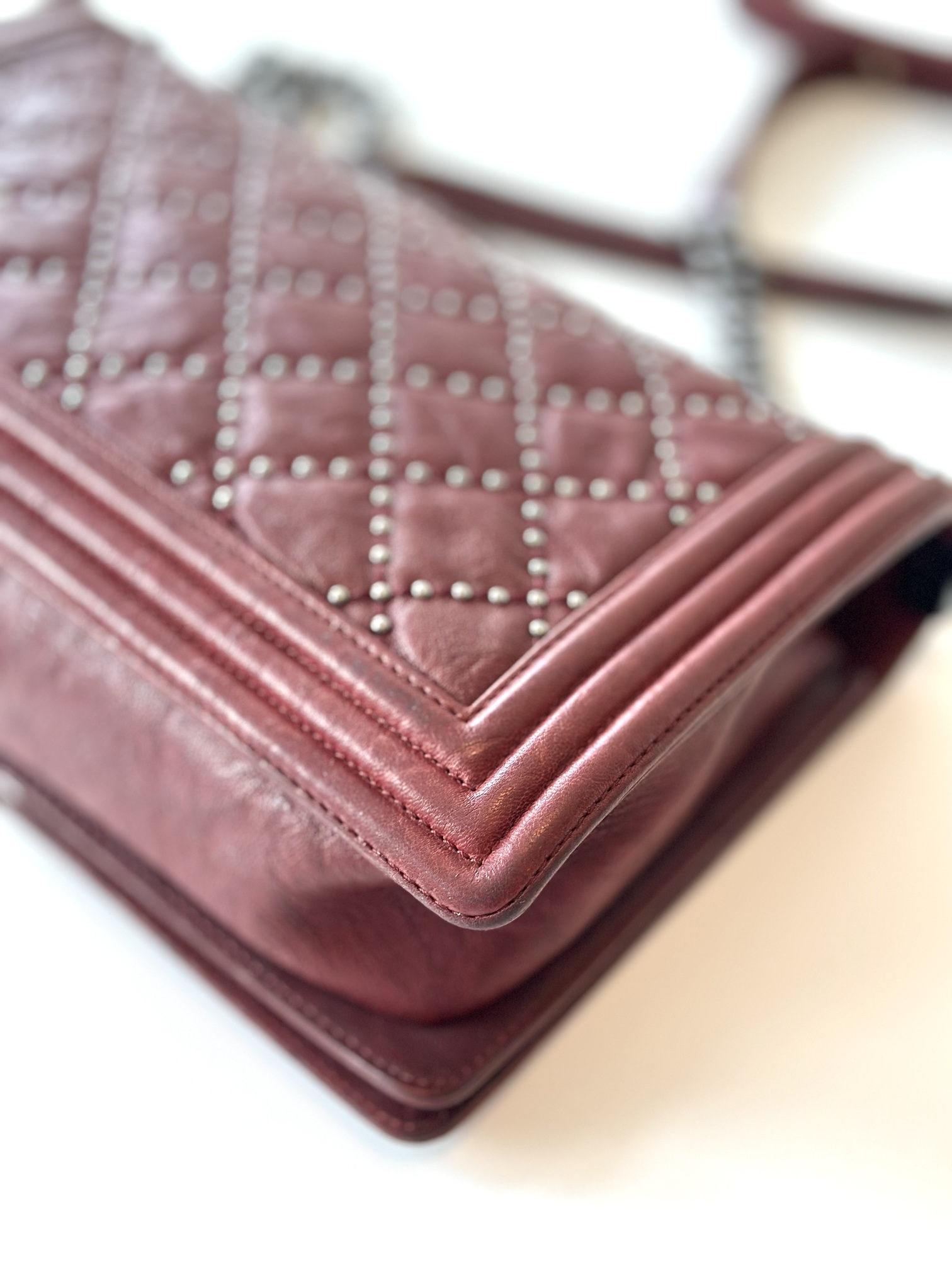 Chanel boy bag studs - Image 9